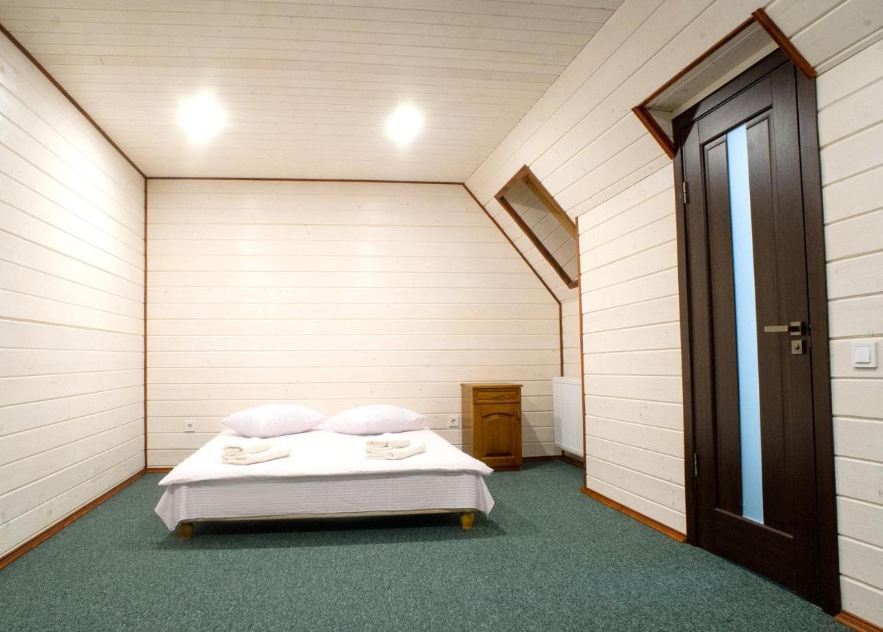 Hotel Galushko 米库利钦 外观 照片